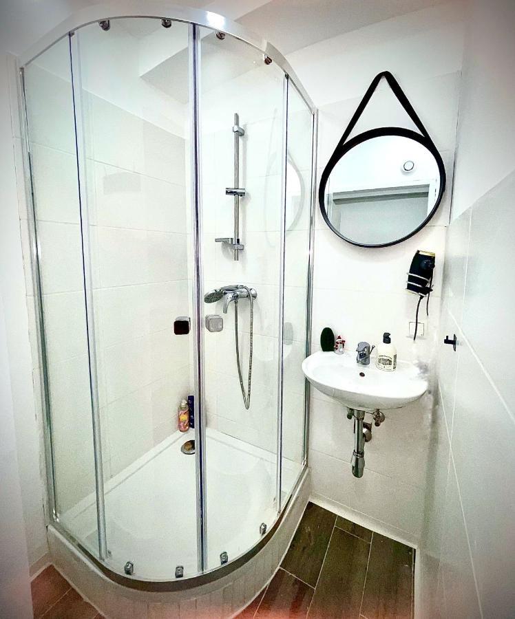 Hana'S Rooms Вена Экстерьер фото